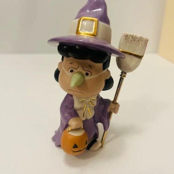 Lenox Peanuts Gang Tricks and Treats Set of 5 Halloween Fine China Figures VTG